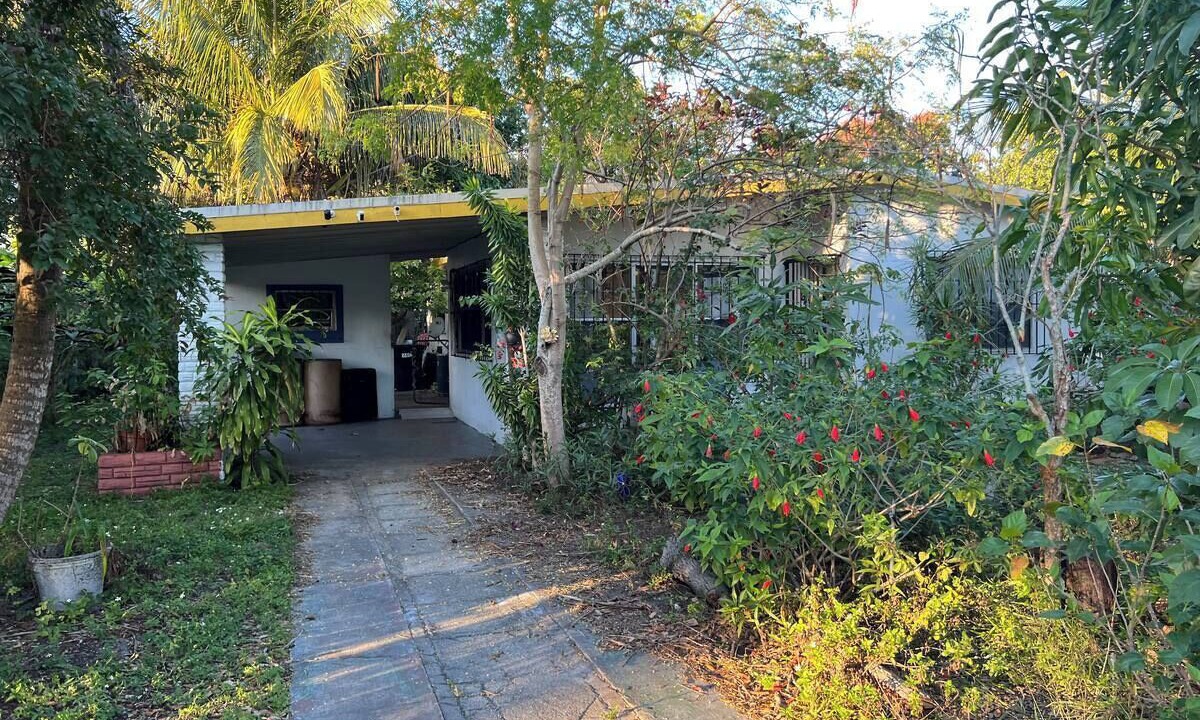 Photo of Outdoor in North Miami Beach