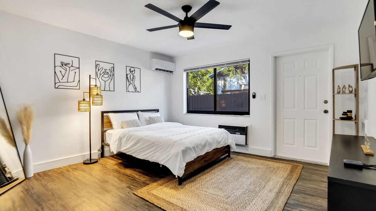 Photo of Bedroom in Harbordale