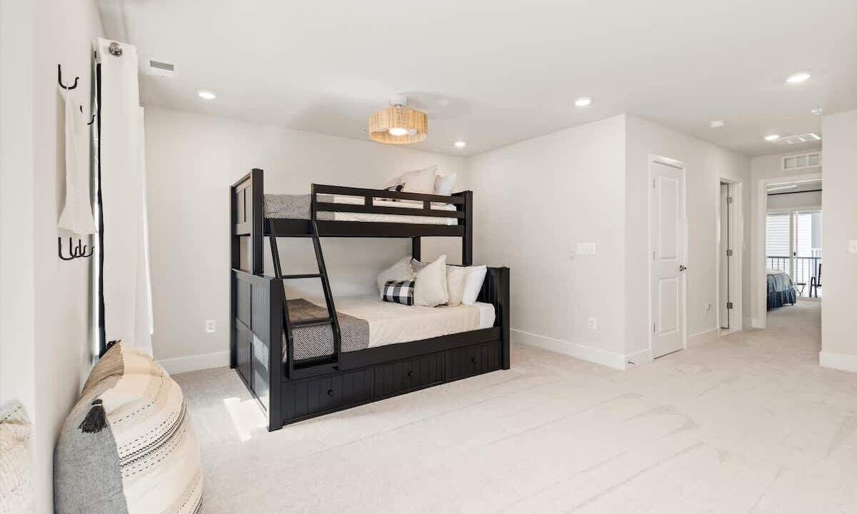 Photo of Bedroom in Caine Woods