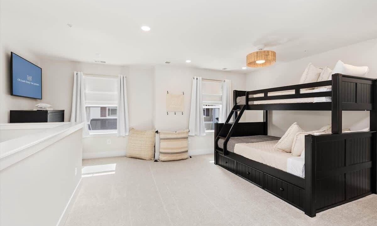 Photo of Bedroom in Caine Woods