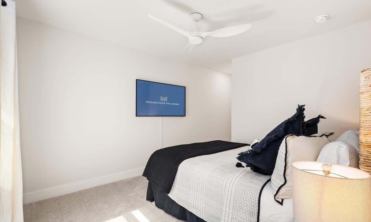 Photo of Bedroom in Caine Woods