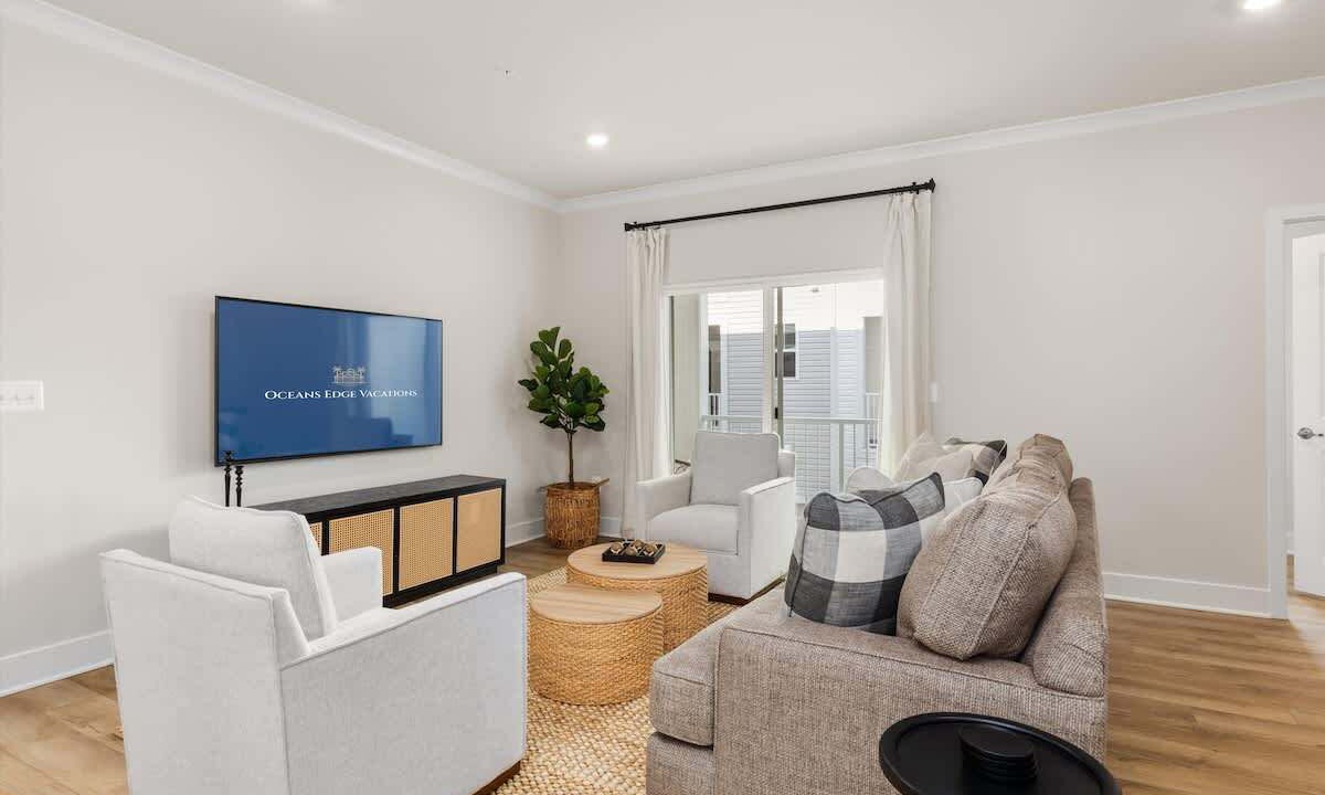 Photo of Livingroom in Caine Woods