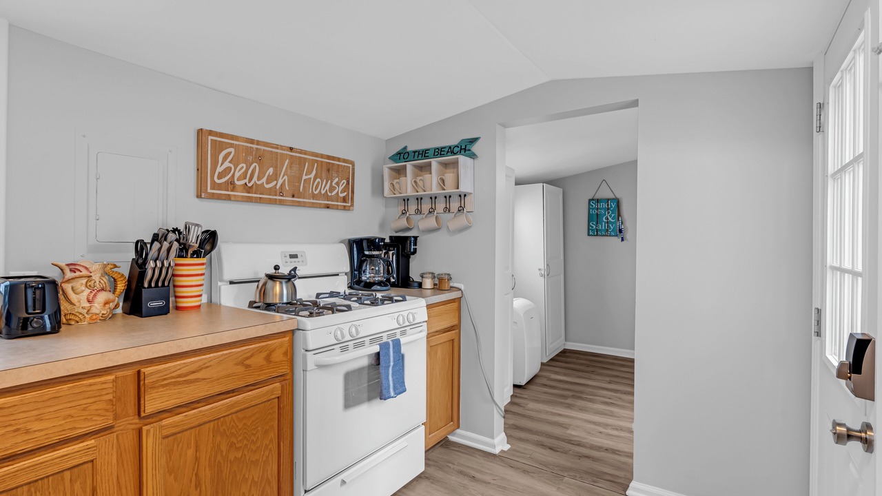 Photo of Kitchen in Wall