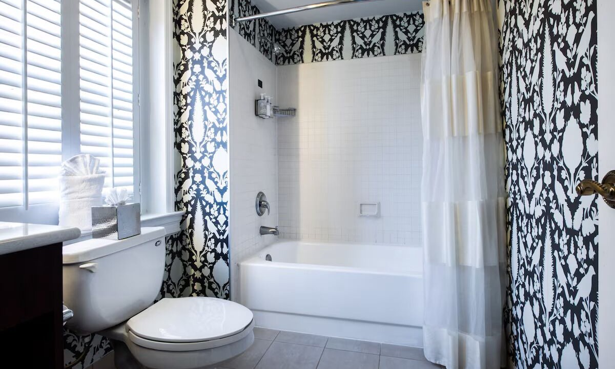 Photo of Bathroom in Historic District