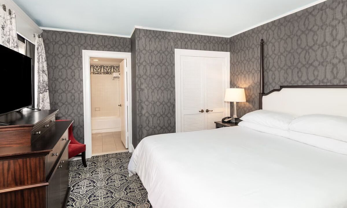 Photo of Bedroom in Historic District