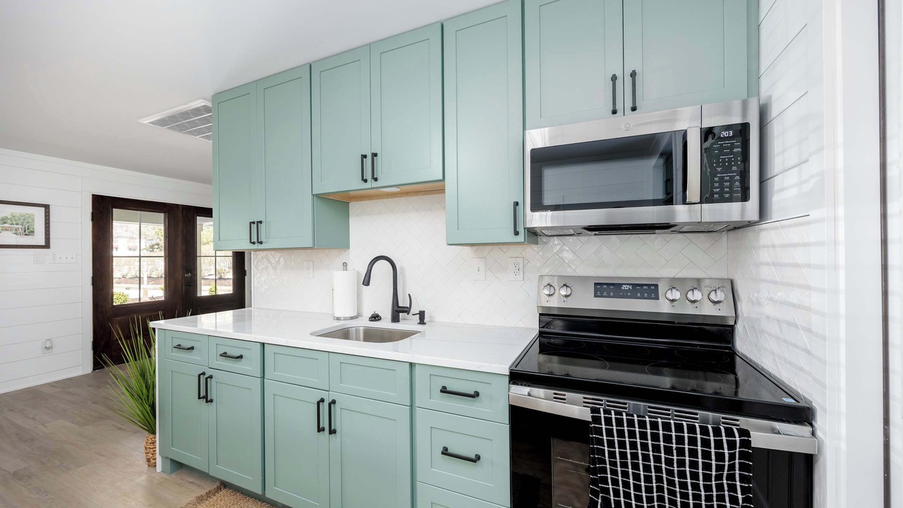 Photo of Kitchen in Caine Woods
