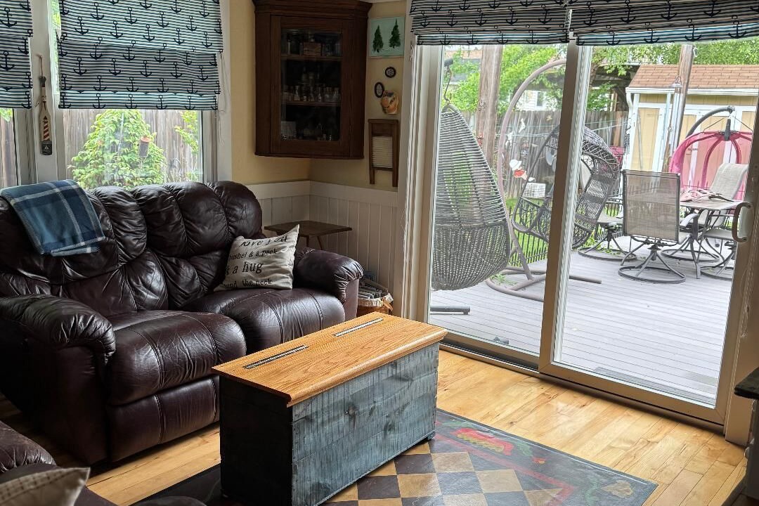 Photo of Livingroom in Colonial Beach