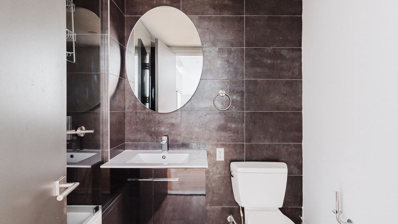 Photo of Bathroom in Downtown Brooklyn