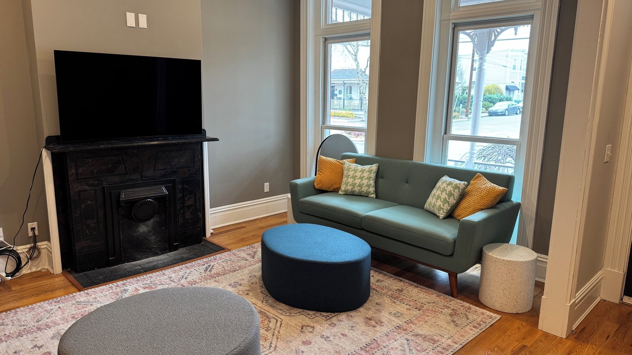 Photo of Livingroom in Church Hill