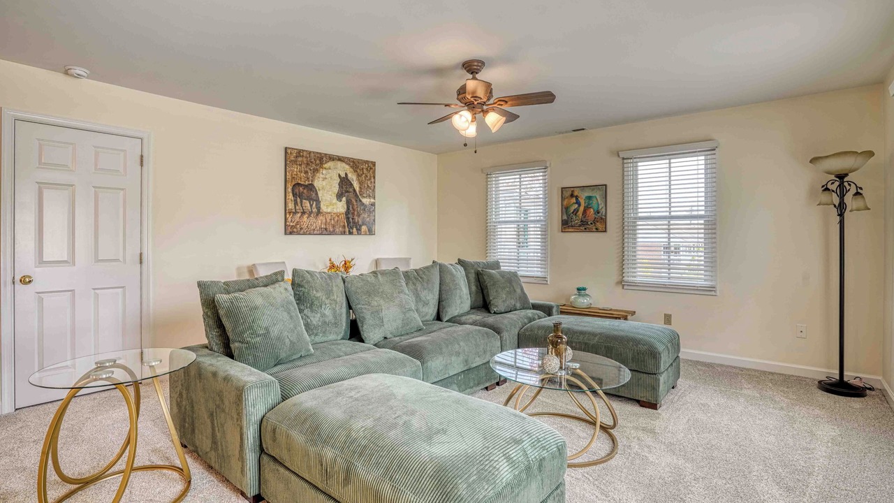 Photo of Livingroom in Easton
