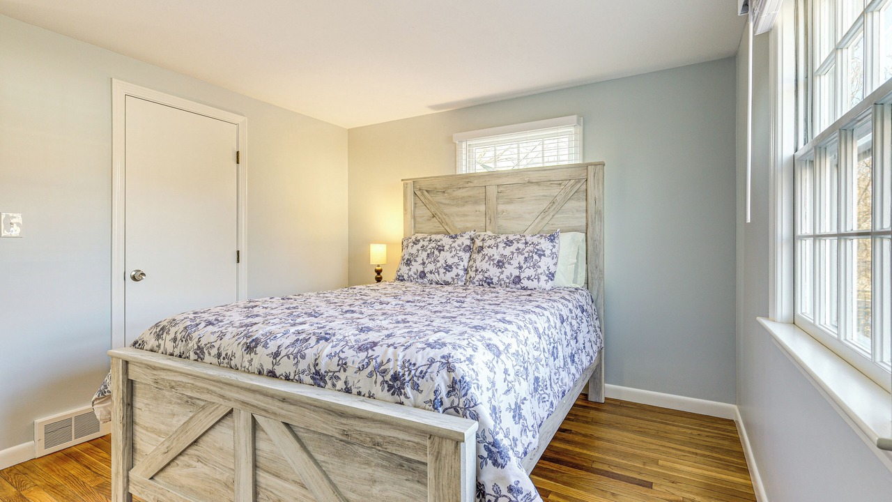 Photo of Bedroom in Teaticket