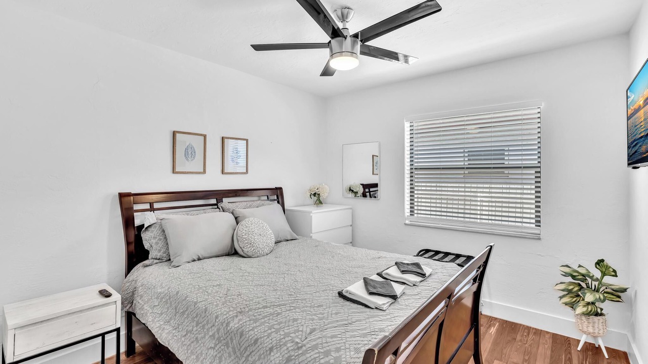 Photo of Bedroom in Dania Beach