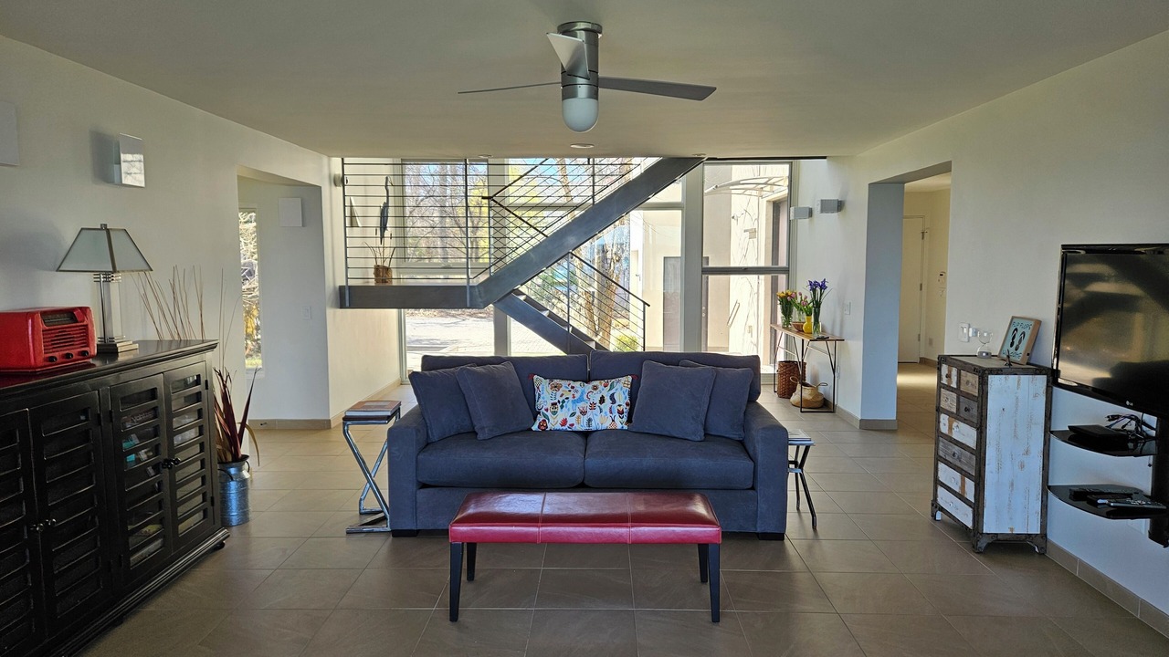 Photo of Livingroom in North Beach