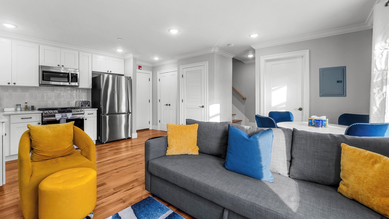 Photo of Livingroom in Harrison