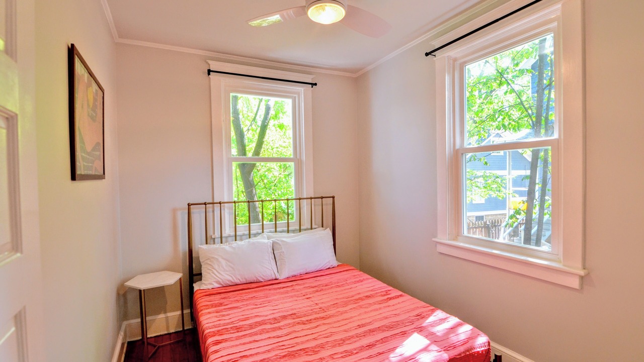 Photo of Bedroom in Takoma Park