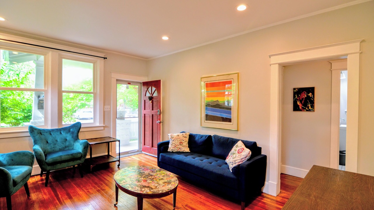 Photo of Livingroom in Takoma Park
