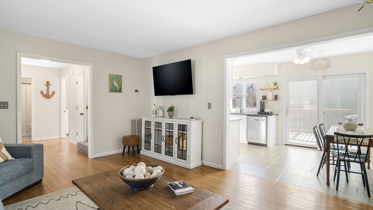 Photo of Livingroom in Deep Hole