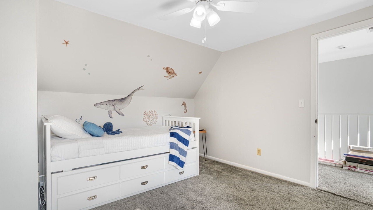 Photo of Bedroom in Deep Hole