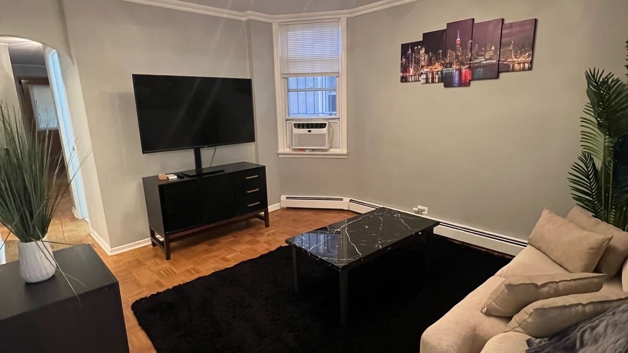Photo of Livingroom in Weehawken