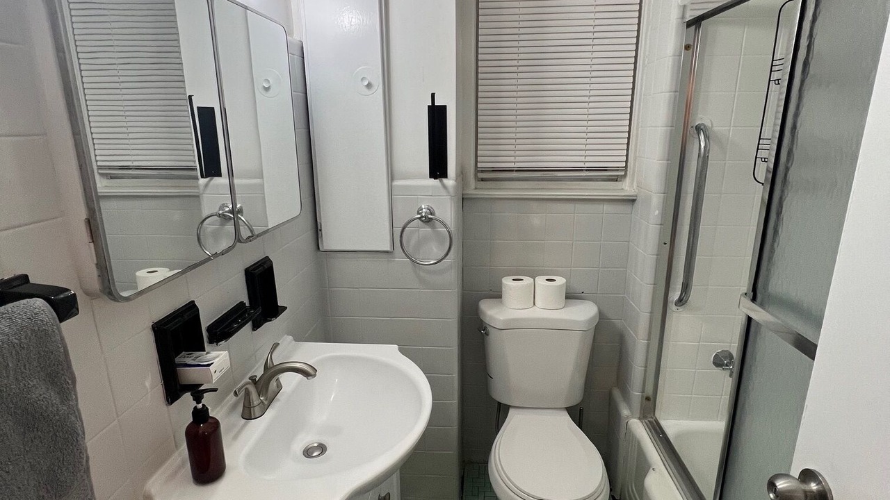 Photo of Bathroom in Weehawken