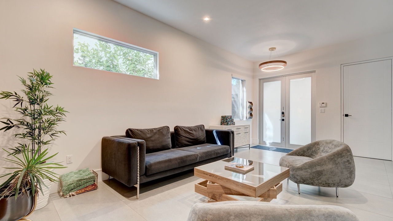 Photo of Livingroom in Southwest Coconut Grove