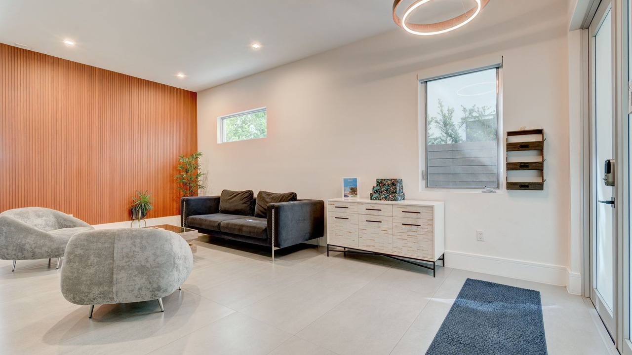 Photo of Livingroom in Southwest Coconut Grove