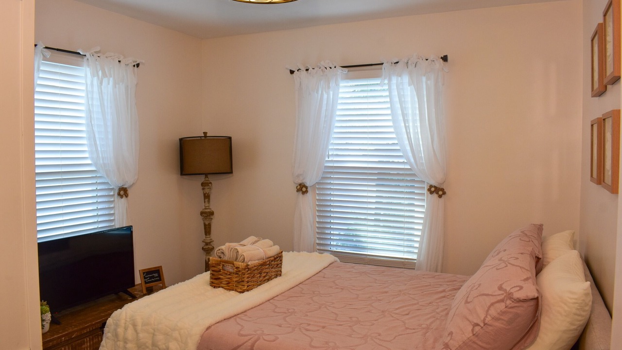 Photo of Bedroom in North Beach