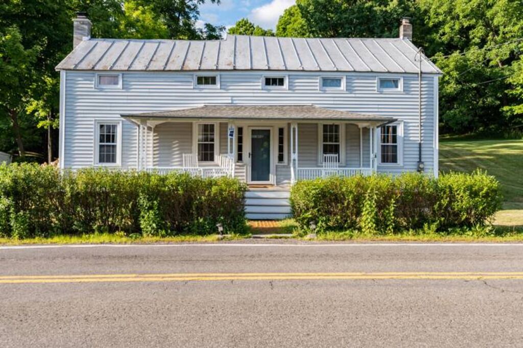 Photo of Outdoor in Hollowville