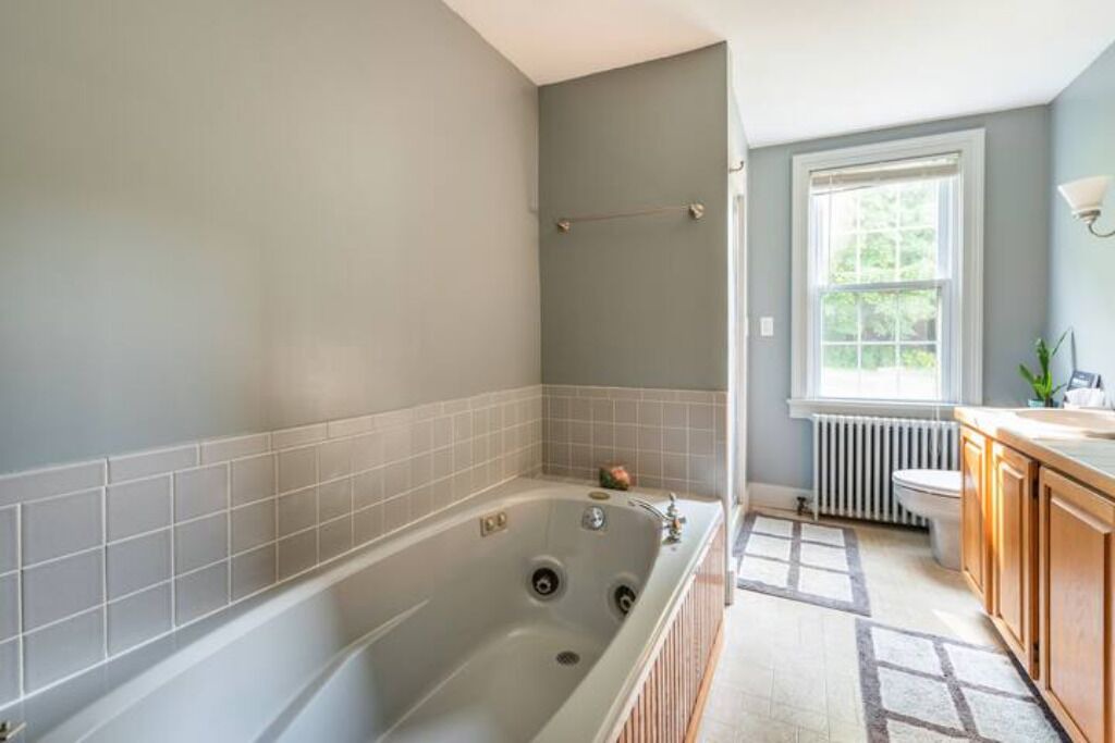 Photo of Bathroom in Hollowville