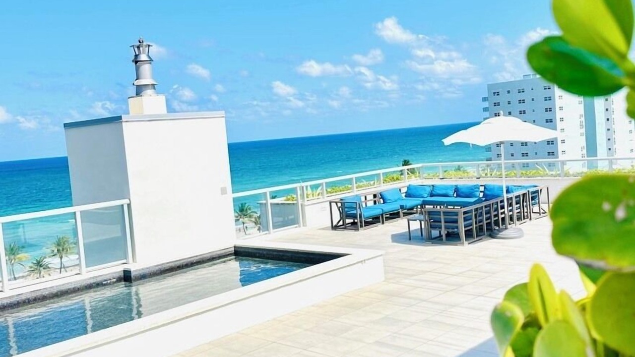 Photo of Patio Balcony in Hollywood