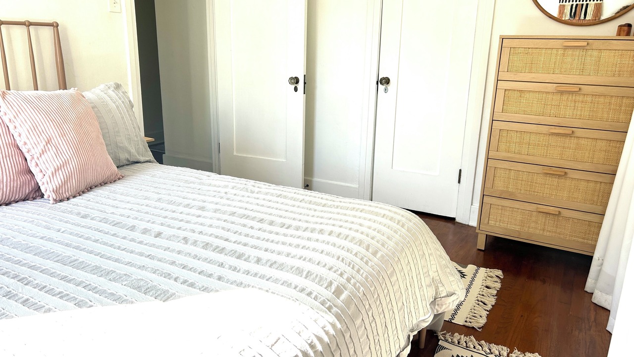 Photo of Bedroom in Mid City