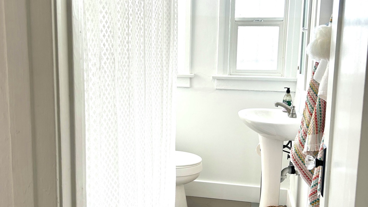 Photo of Bathroom in Mid City
