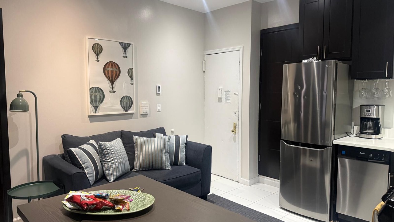 Photo of Livingroom in Bloomingdale