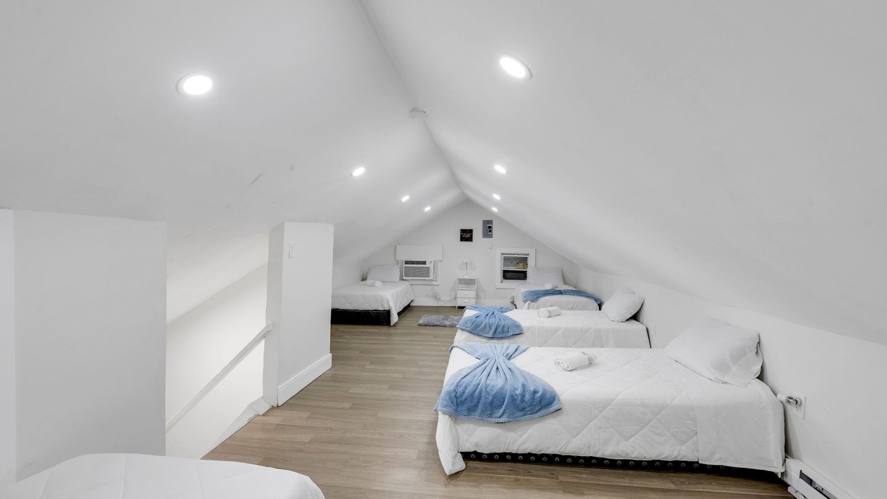 Photo of Bedroom in Hillside
