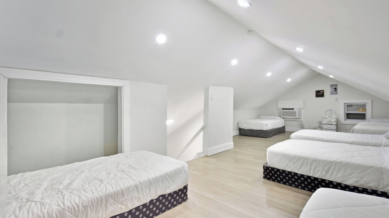 Photo of Bedroom in Hillside