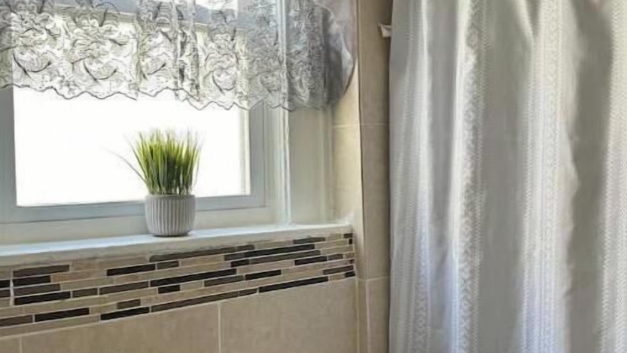 Photo of Bathroom in Lower Vailsburg