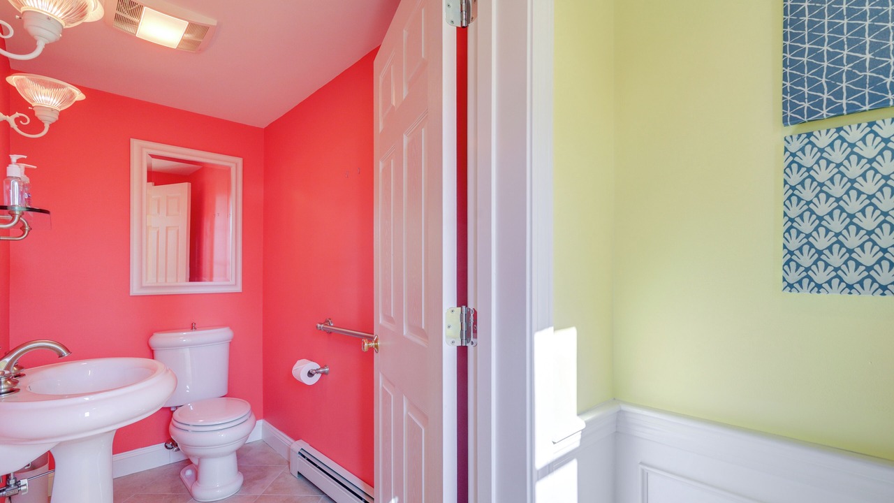 Photo of Bathroom in East Orleans