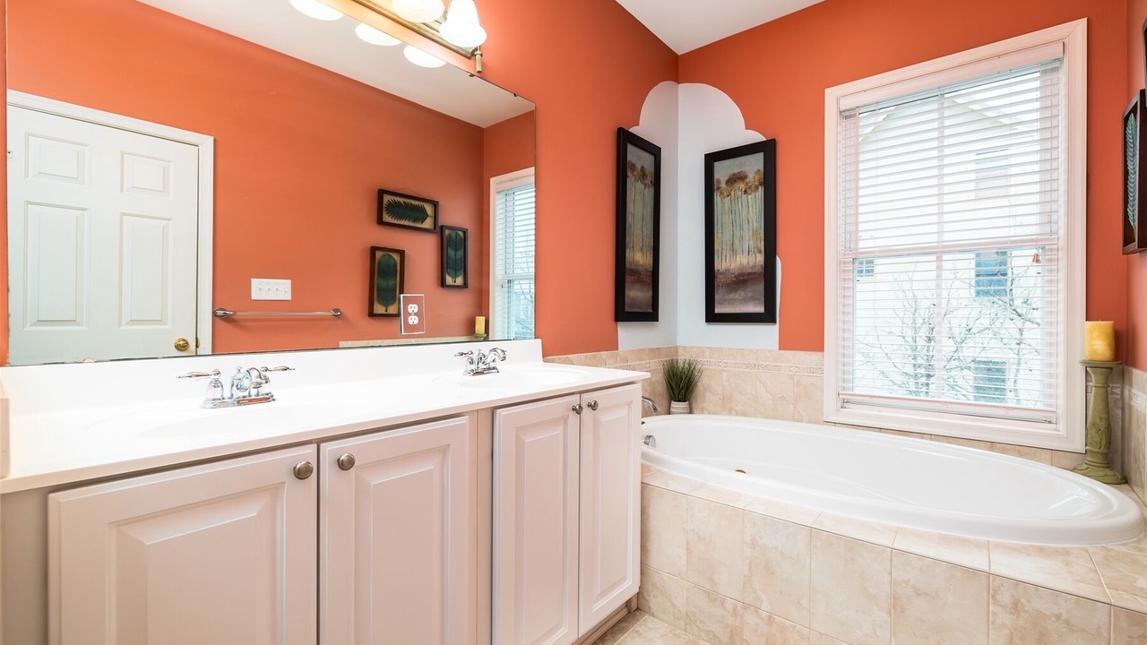 Photo of Bathroom in Sunset Island