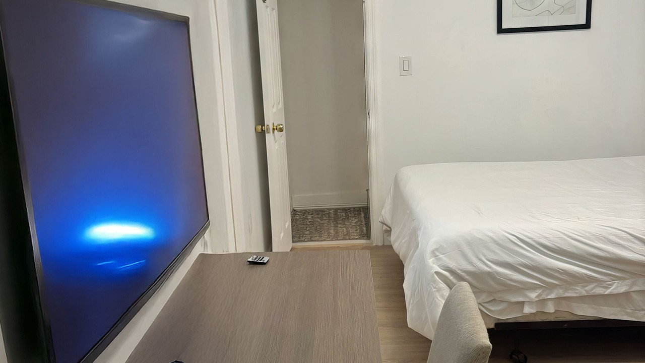 Photo of Bedroom in Hallandale Beach