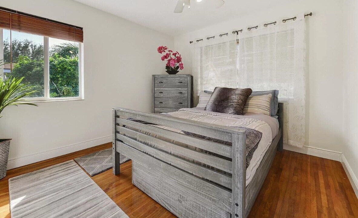 Photo of Bedroom in Deerfield Beach