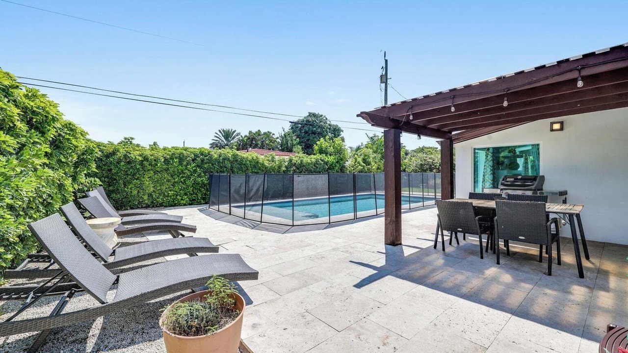 Photo of Outdoor in Deerfield Beach