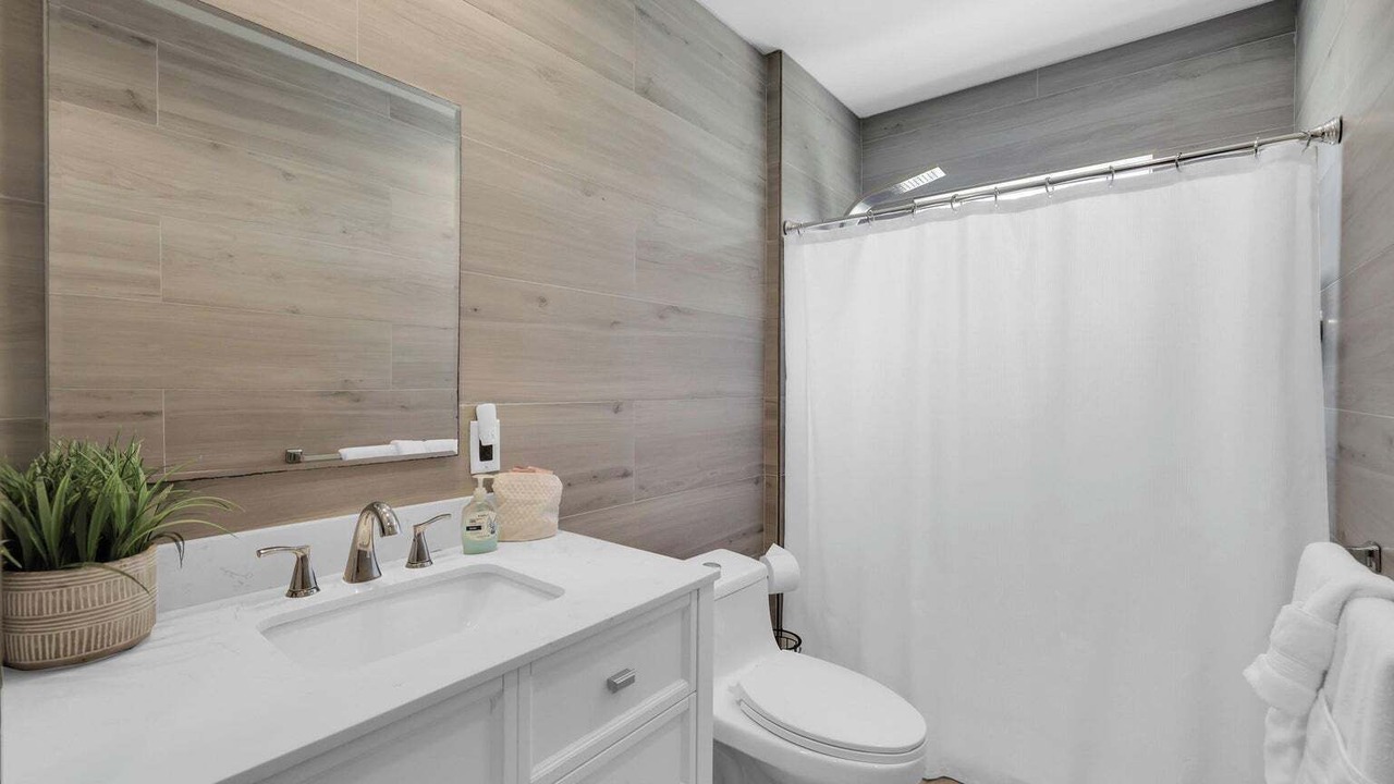 Photo of Bathroom in Deerfield Beach