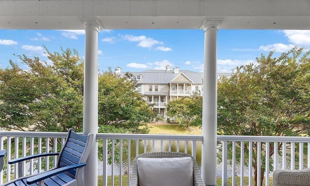 Photo of Patio Balcony in Sunset Island