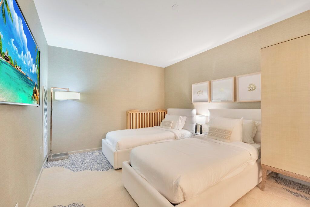 Photo of Bedroom in Bal Harbour