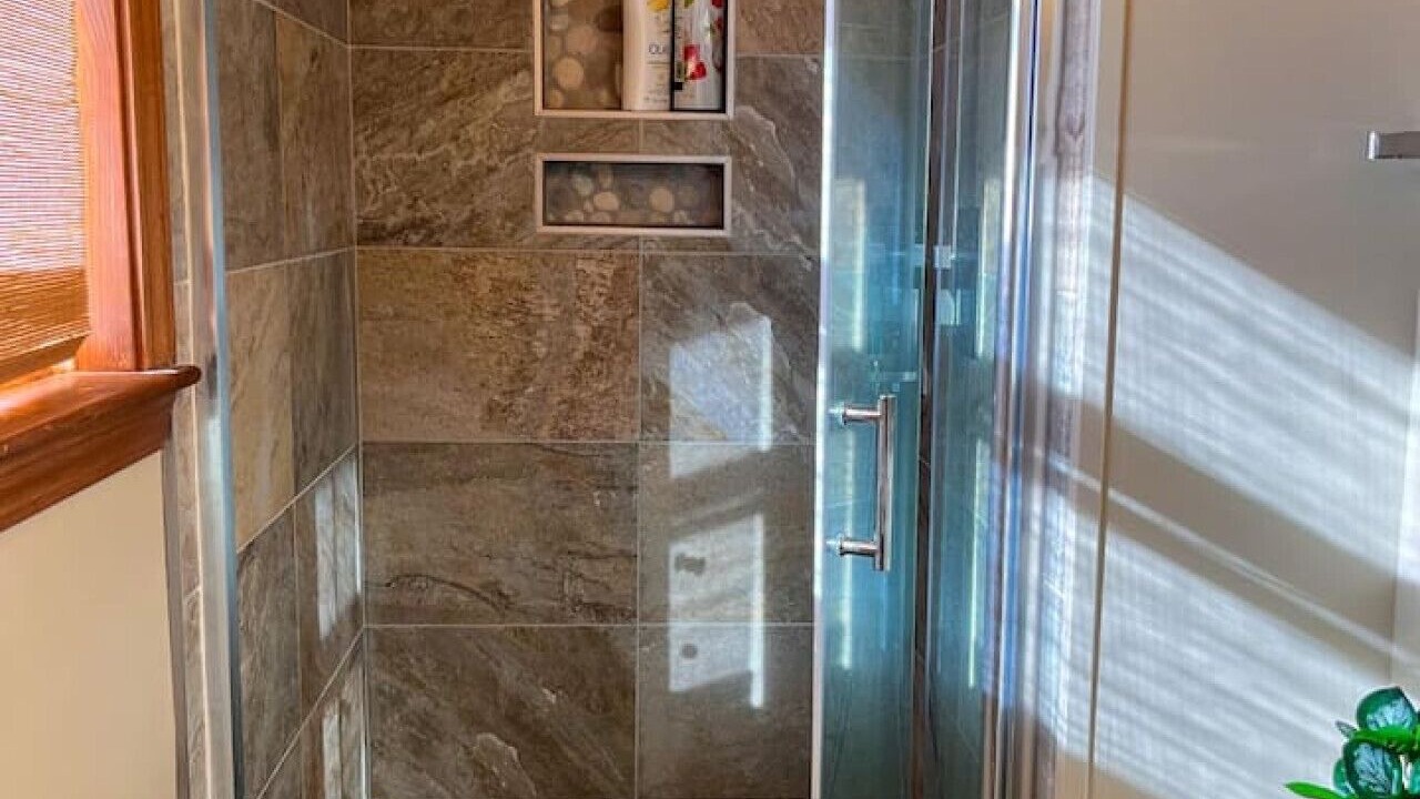 Photo of Bathroom in Valley Lee