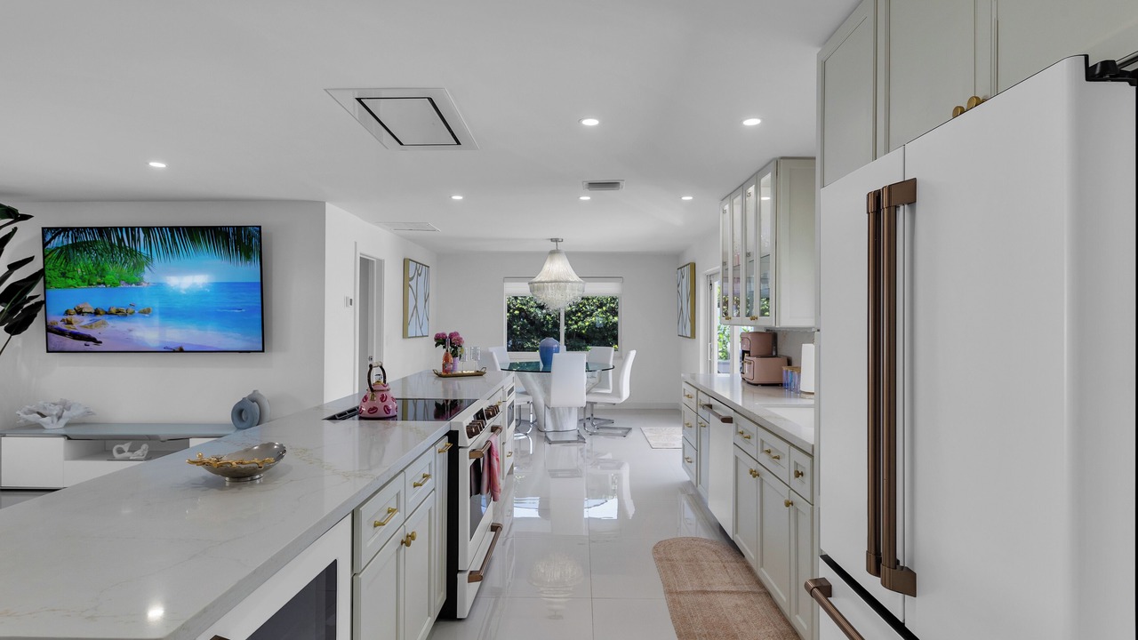 Photo of Kitchen in Lauderdale-by-the-Sea