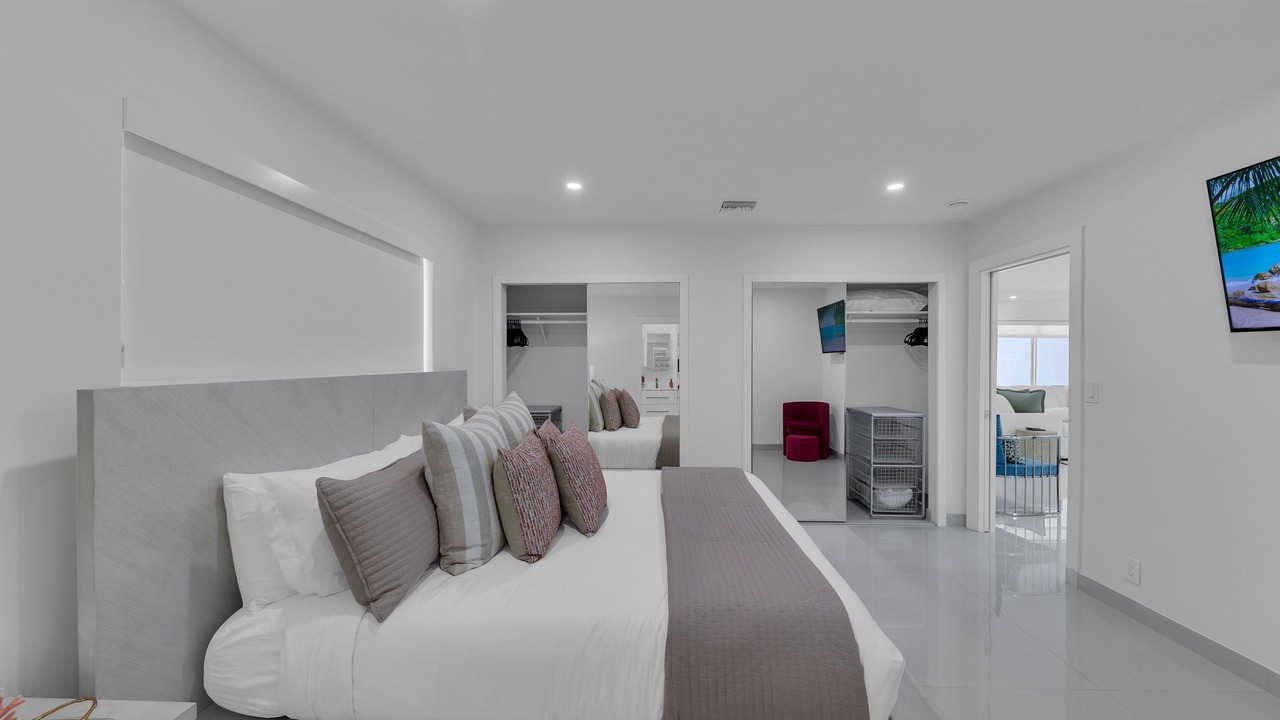 Photo of Bedroom in Lauderdale-by-the-Sea