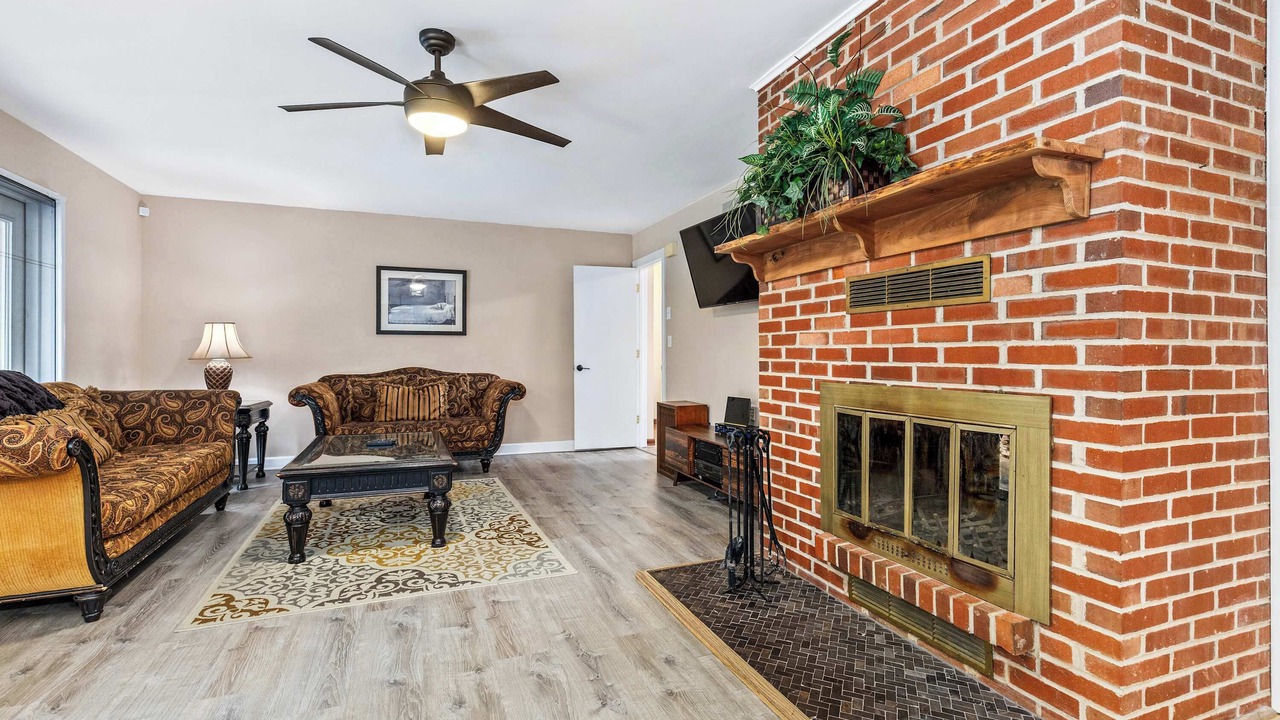 Photo of Livingroom in Harwood