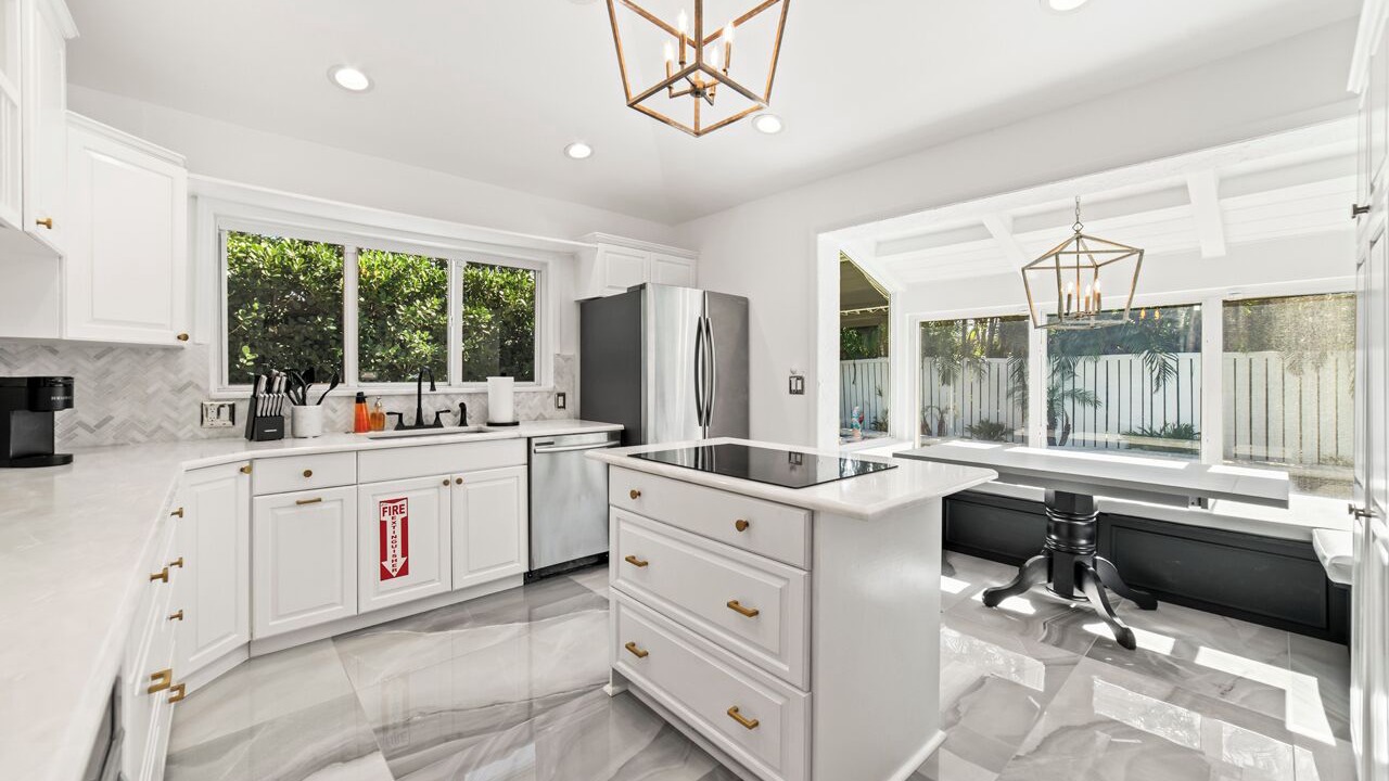 Photo of Kitchen in Lauderdale-by-the-Sea