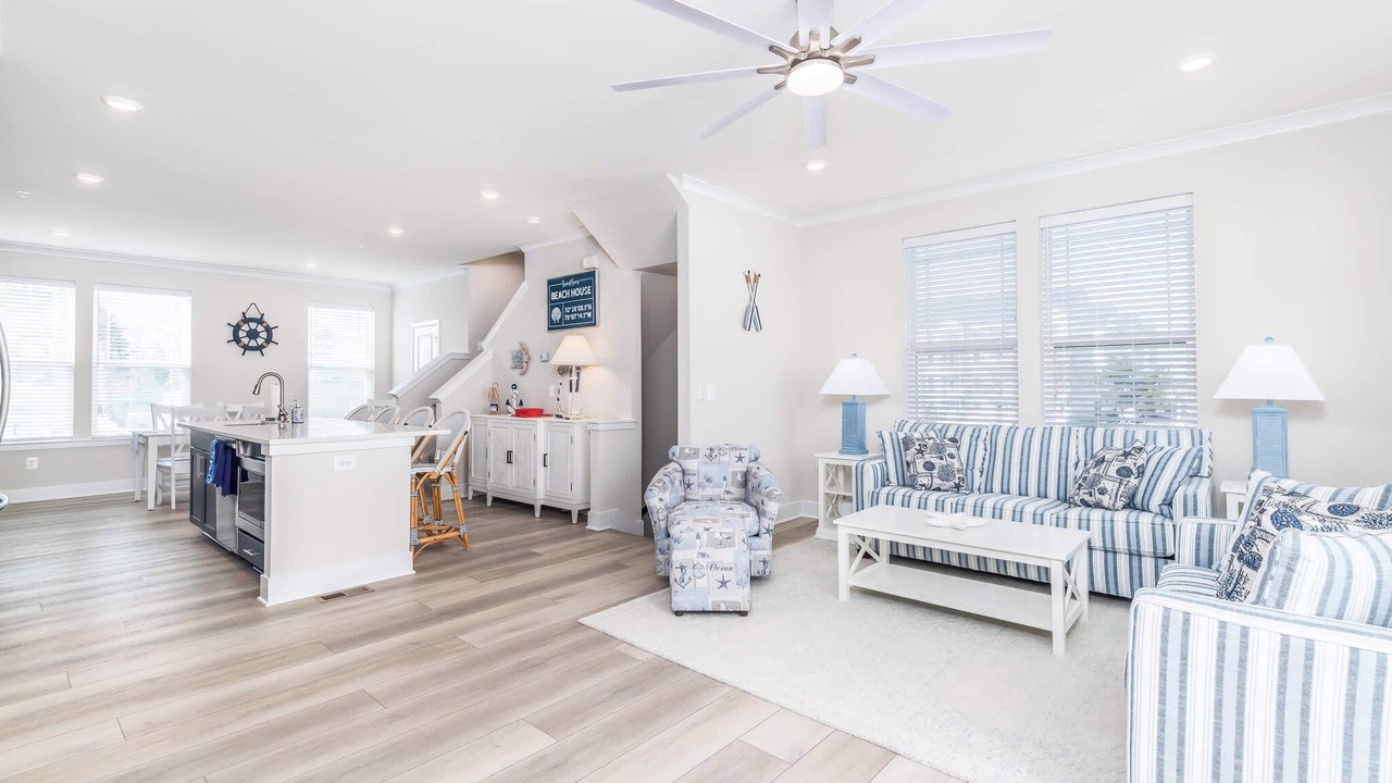 Photo of Livingroom in Caine Woods